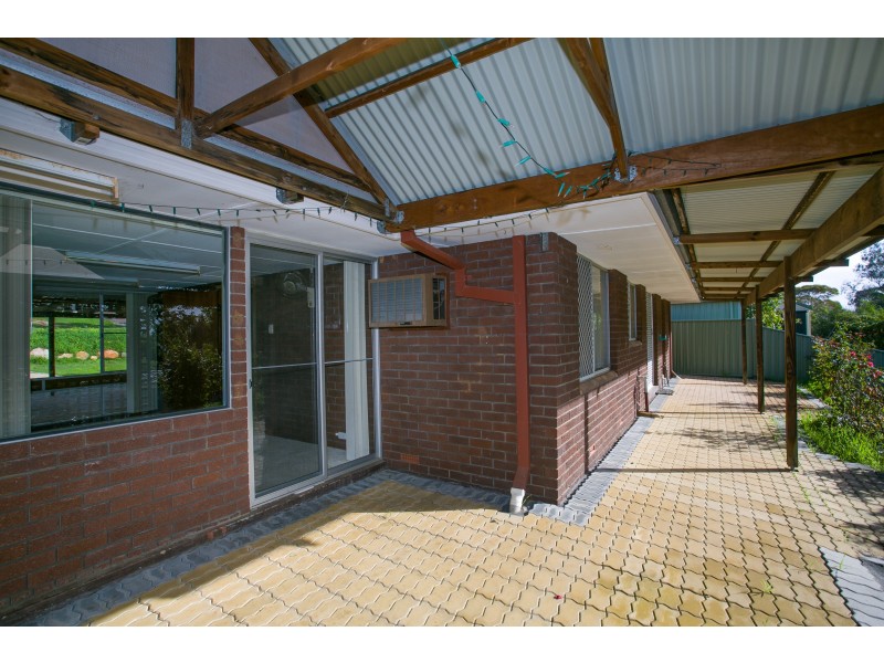 46 Ellis Road, Mount Nasura WA 6112