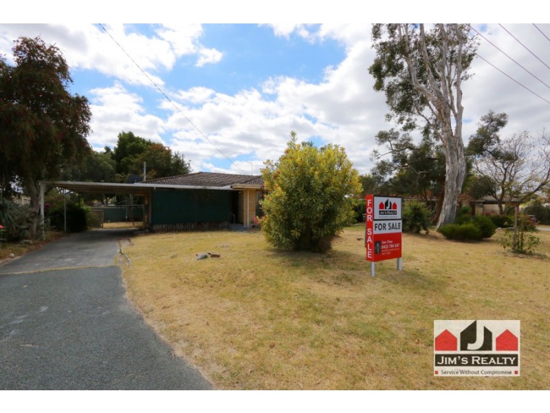 33 Hollybush Way, Kelmscott WA 6111