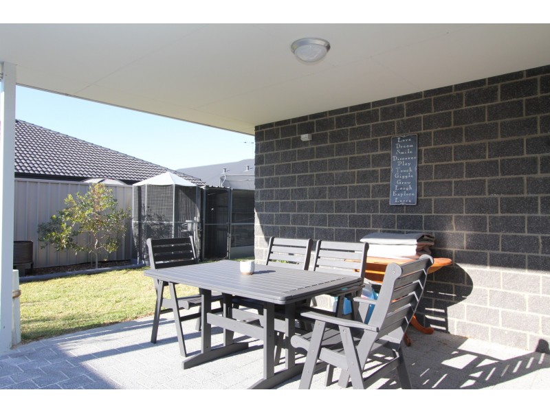 38 Brandeis Grove, Karnup WA 6176