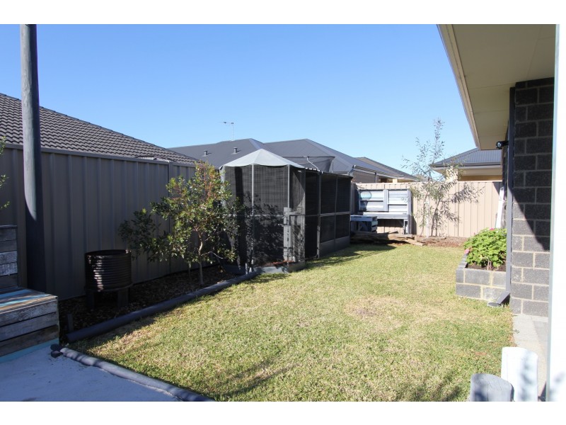 38 Brandeis Grove, Karnup WA 6176