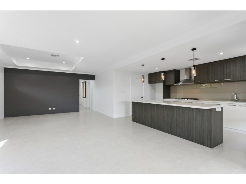 25 Riverton Drive, Rossmoyne WA 6148