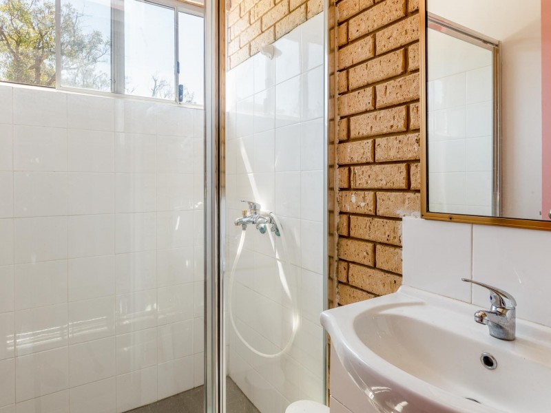 8 Banksia Court, Jandakot WA 6164