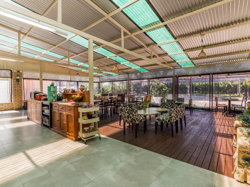 8 Banksia Court, Jandakot WA 6164