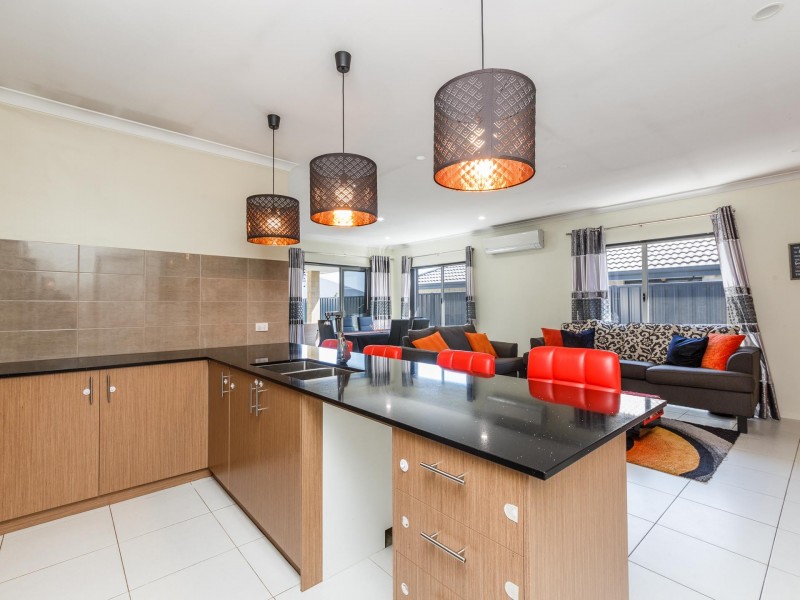 7 Oncidium Way, Seville Grove WA 6112