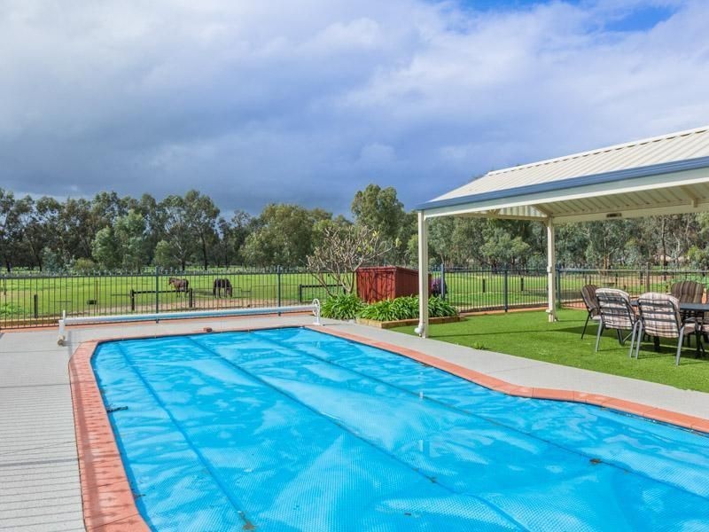 90 Poad Street, Champion Lakes WA 6111