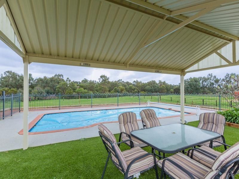 90 Poad Street, Champion Lakes WA 6111