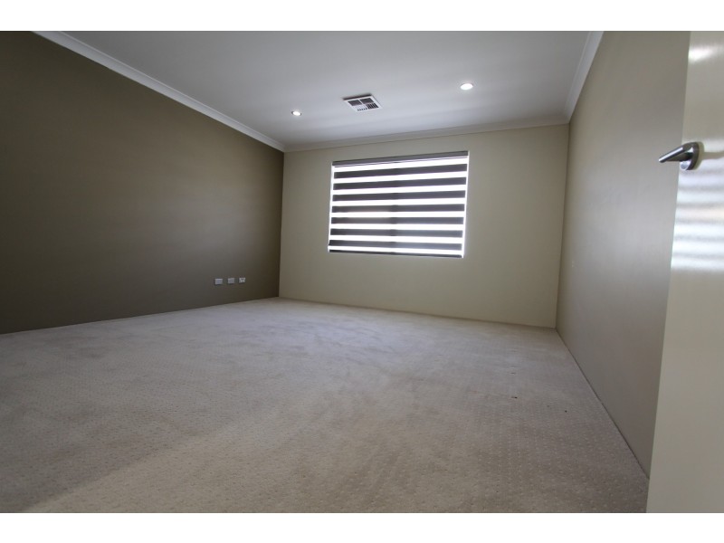 3 Jolley Avenue, Piara Waters WA 6112