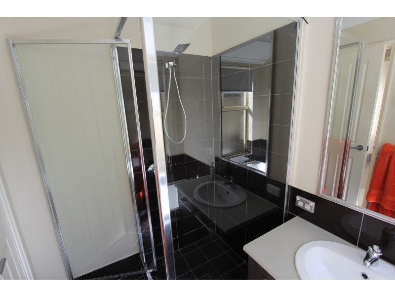 3 Jolley Avenue, Piara Waters WA 6112