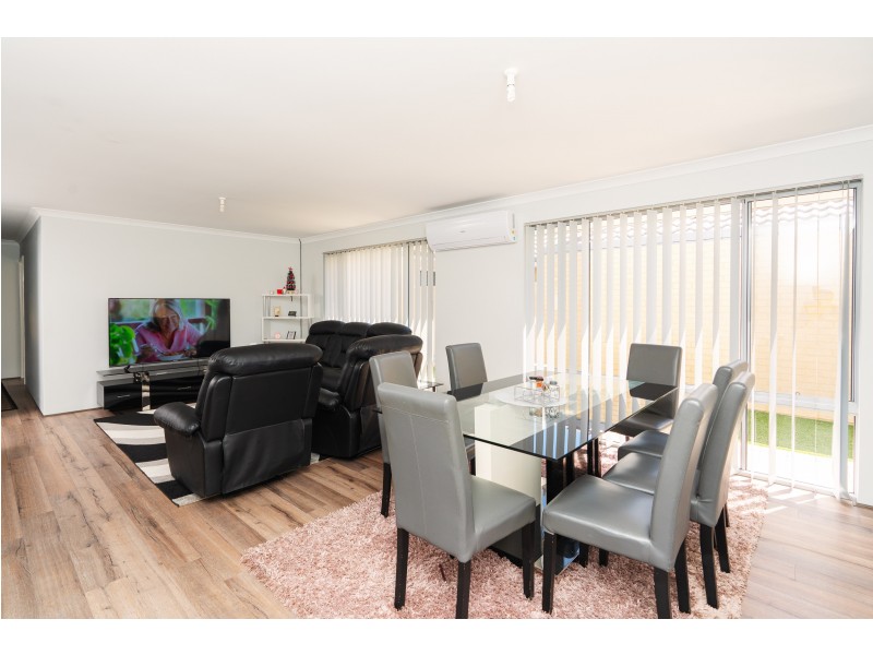 18 Brookdale Way, Meadow Springs WA 6210