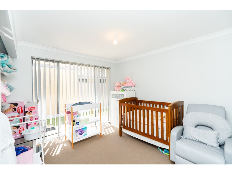 18 Brookdale Way, Meadow Springs WA 6210