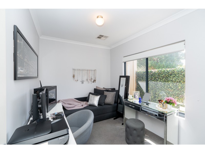 6 Kalangedy Drive, Riverton WA 6148