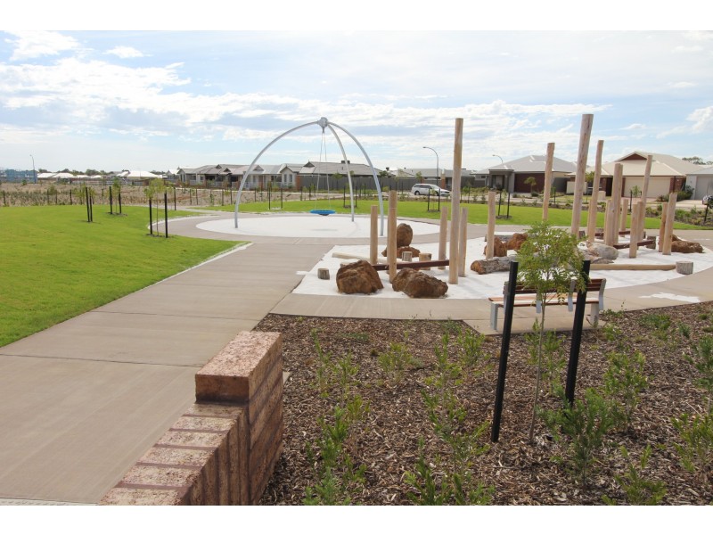 27 Kinsella Avenue, Byford WA 6122