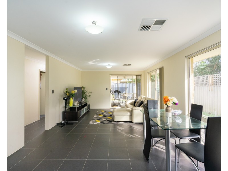 6B Netley Place, Armadale WA 6112