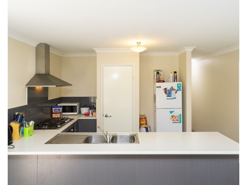 6B Netley Place, Armadale WA 6112