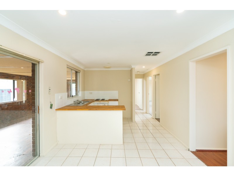 6 Netley Place, Armadale WA 6112