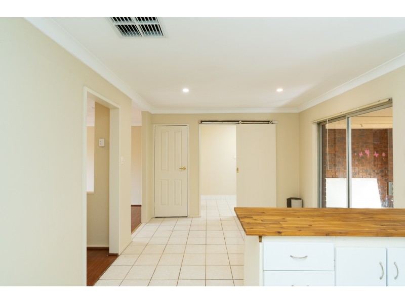 6 Netley Place, Armadale WA 6112