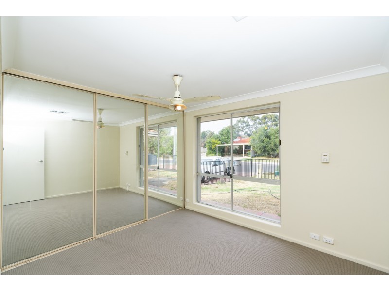 6 Netley Place, Armadale WA 6112