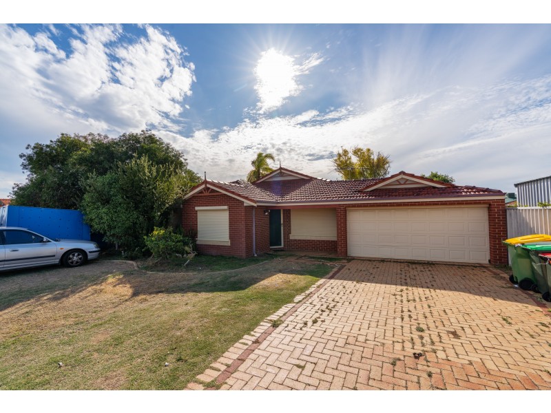 4 Shoalhaven Place, Waikiki WA 6169