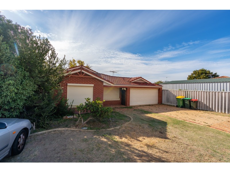 4 Shoalhaven Place, Waikiki WA 6169