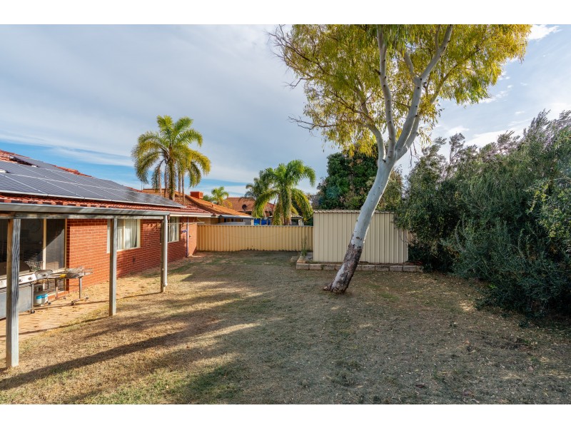 4 Shoalhaven Place, Waikiki WA 6169