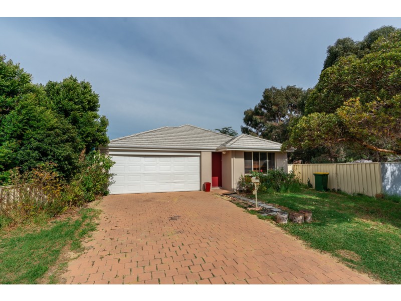 21 Silverhill Loop, Seville Grove WA 6112