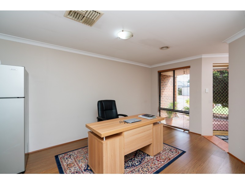 31 Kingia Way, Canning Vale WA 6155