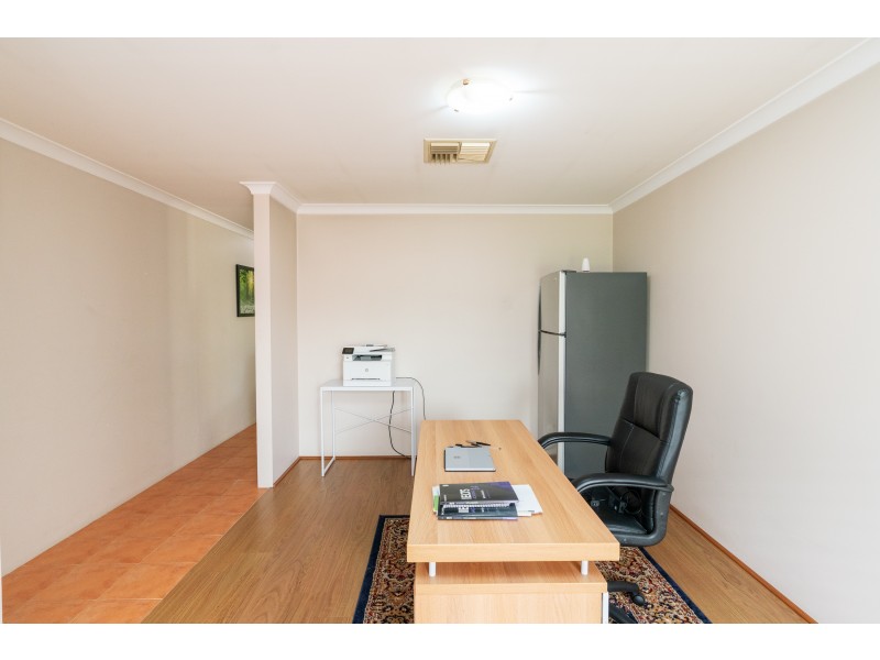 31 Kingia Way, Canning Vale WA 6155