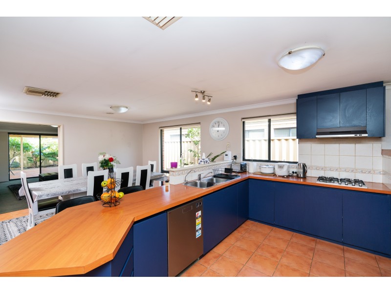 31 Kingia Way, Canning Vale WA 6155