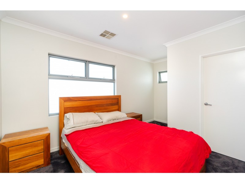 12 Tipperary Bend, Canning Vale WA 6155