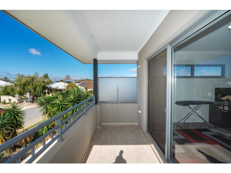 12 Tipperary Bend, Canning Vale WA 6155