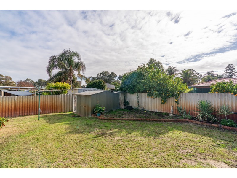 13 Cressida Way, Camillo WA 6111