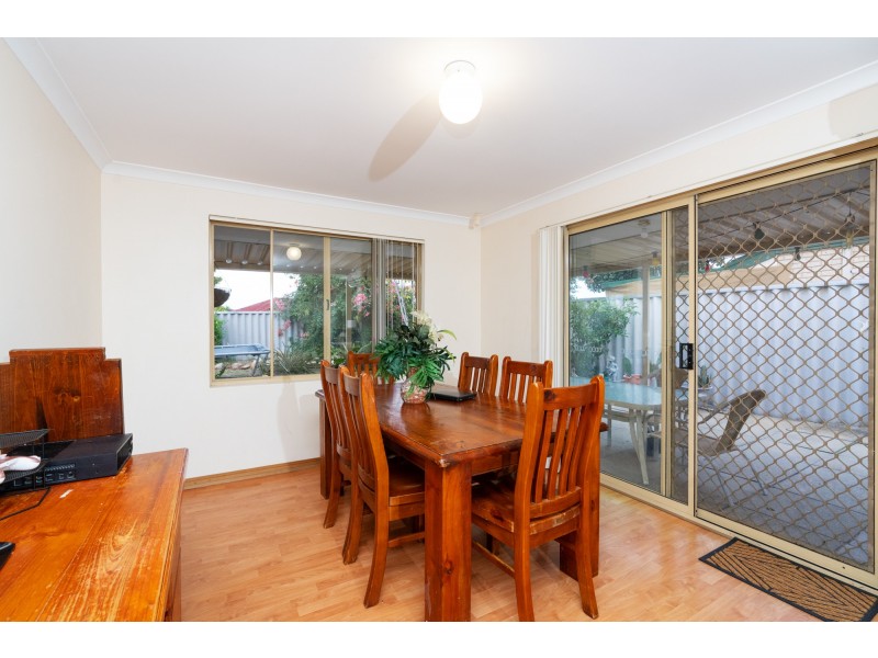 15 Luderick Grove, Warnbro WA 6169