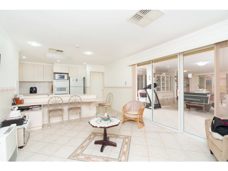 4 Kalangedy Drive, Riverton WA 6148