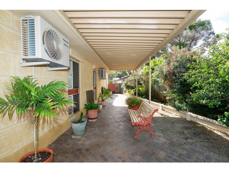 4 Kalangedy Drive, Riverton WA 6148