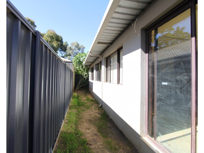 6 Netley Place, Armadale WA 6112