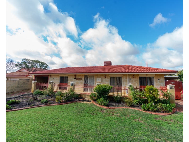 4 Kalangedy Drive, Riverton WA 6148