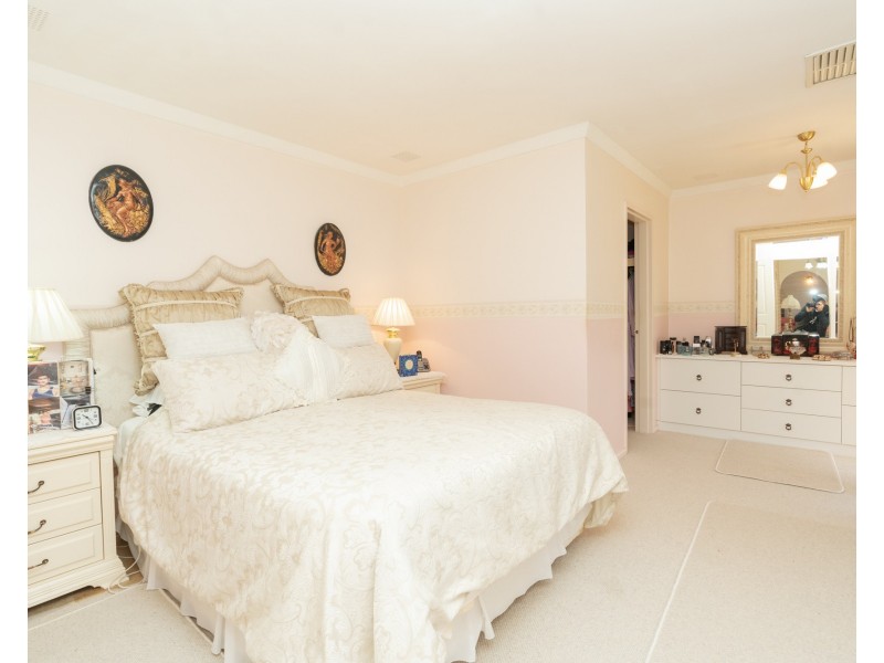 4 Kalangedy Drive, Riverton WA 6148