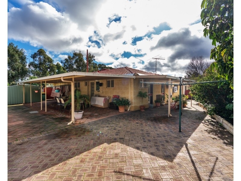 4 Kalangedy Drive, Riverton WA 6148