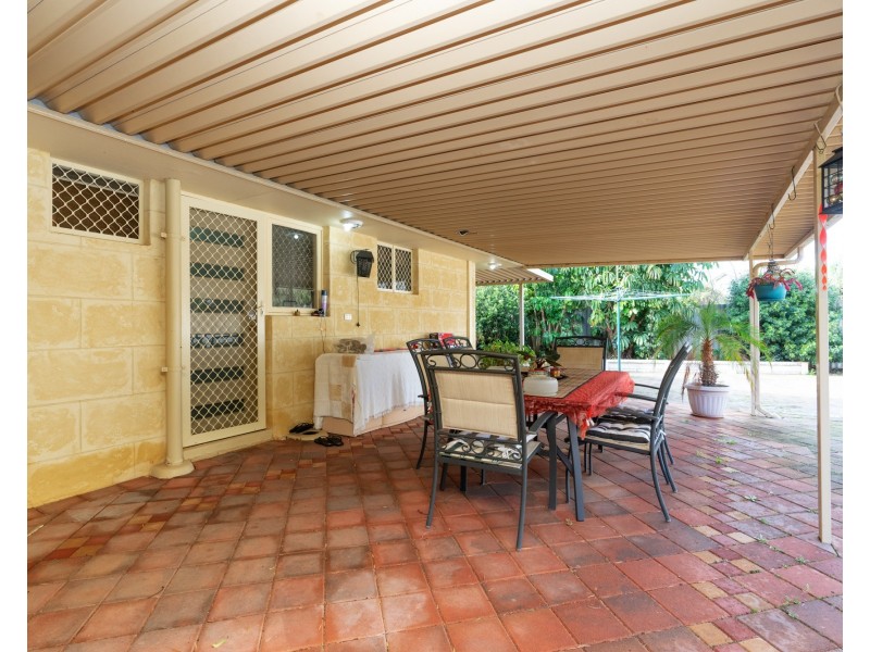 4 Kalangedy Drive, Riverton WA 6148