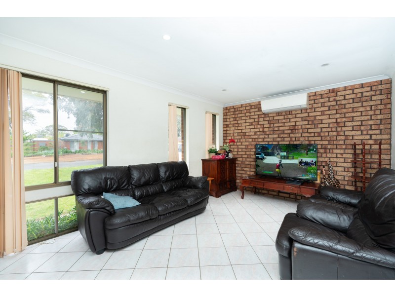 20 Warrina Place, Armadale WA 6112