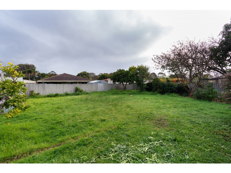 20 Warrina Place, Armadale WA 6112