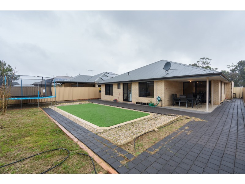 358 Westfield Road, Seville Grove WA 6112