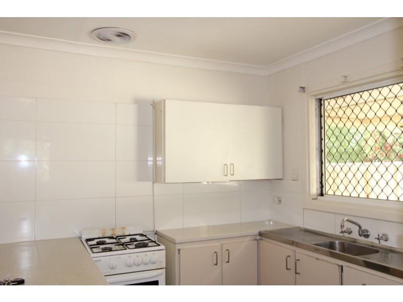 5 Gribble Avenue, Armadale WA 6112