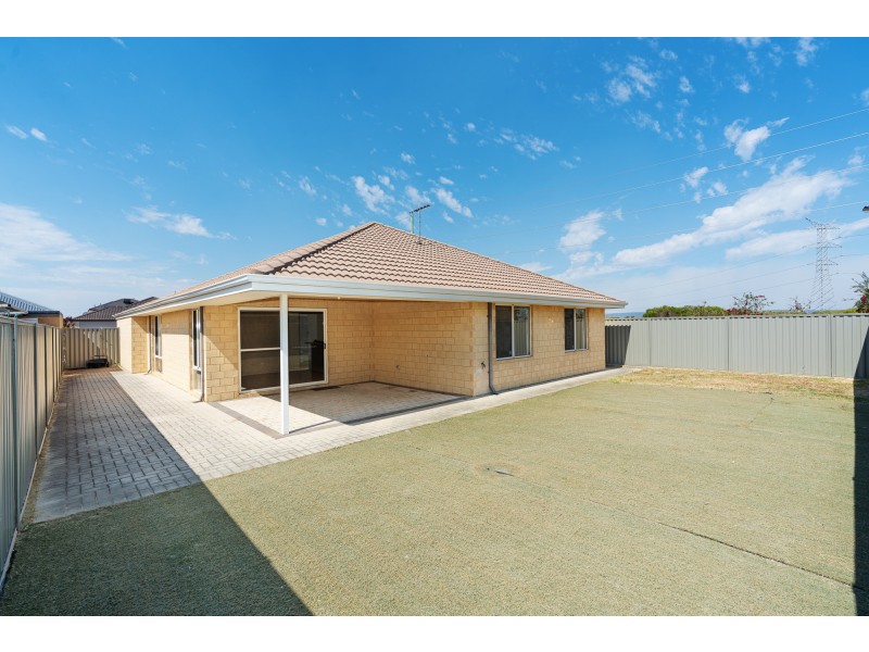 27 Chatham Way, Harrisdale WA 6112