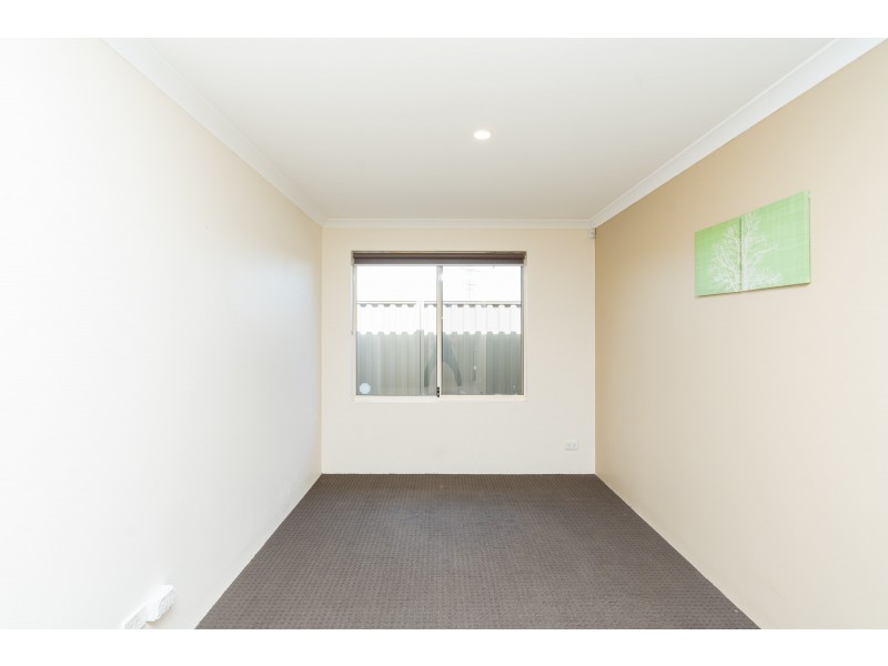 27 Chatham Way, Harrisdale WA 6112