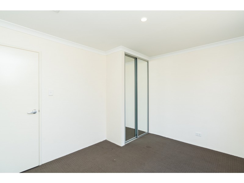 27 Chatham Way, Harrisdale WA 6112