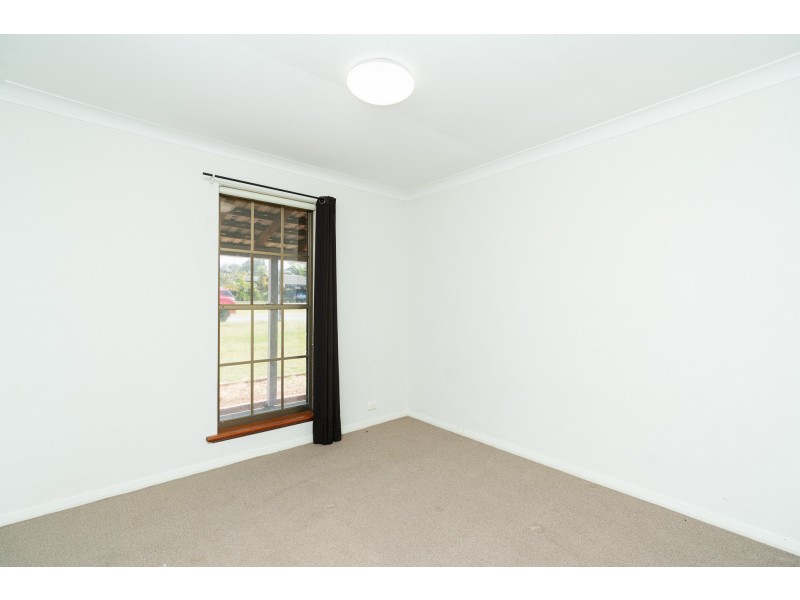 6 Jacobsen Way, Thornlie WA 6108