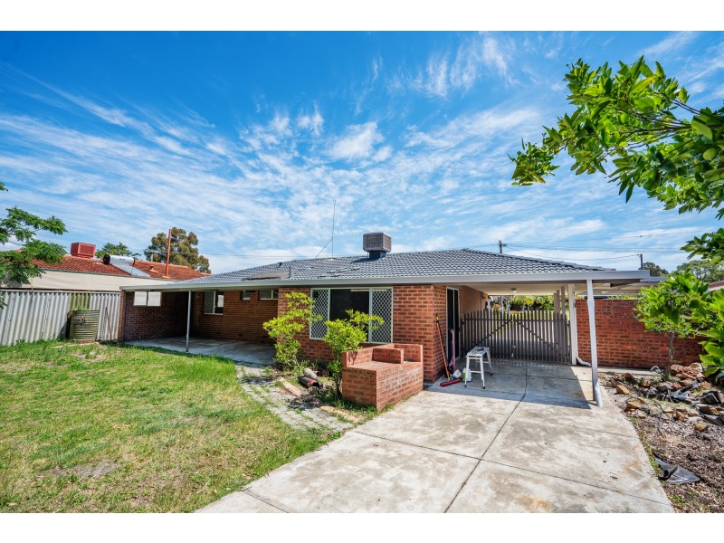 6 Jacobsen Way, Thornlie WA 6108