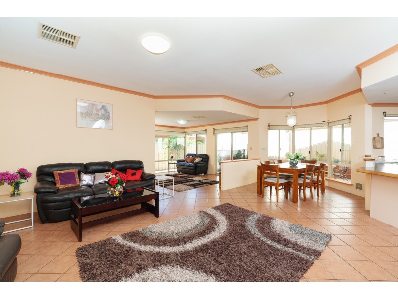 1/24 Tribute Street West, Shelley WA 6148