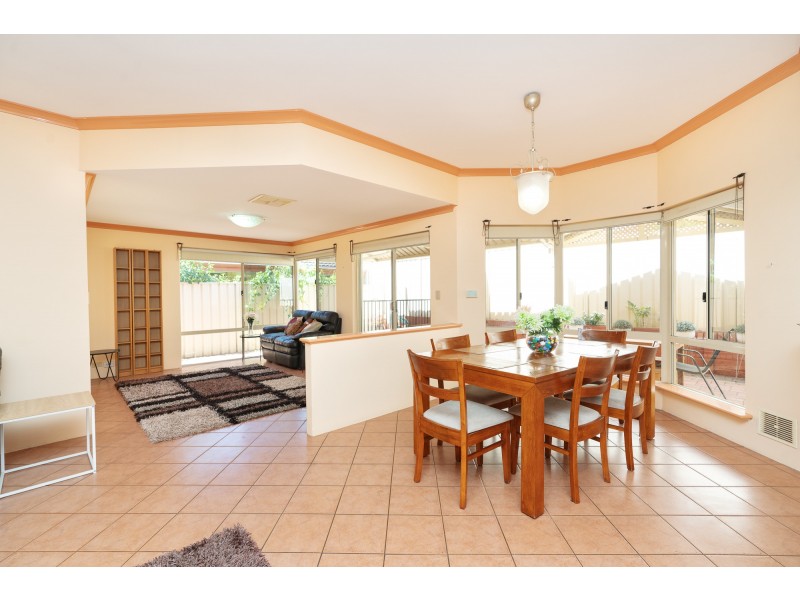 1/24 Tribute Street West, Shelley WA 6148